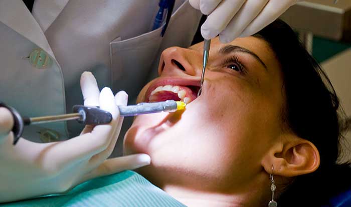 como se utiliza la anestesia en odontología